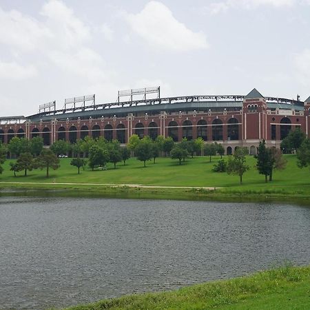 Family Friendly 2Bdrm-Walk To At&T/Cowboys Stadium Arlington Esterno foto