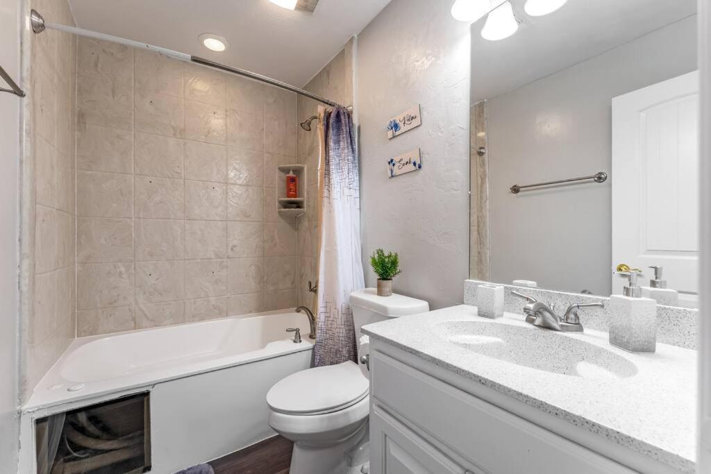 Family Friendly 2Bdrm-Walk To At&T/Cowboys Stadium Arlington Esterno foto