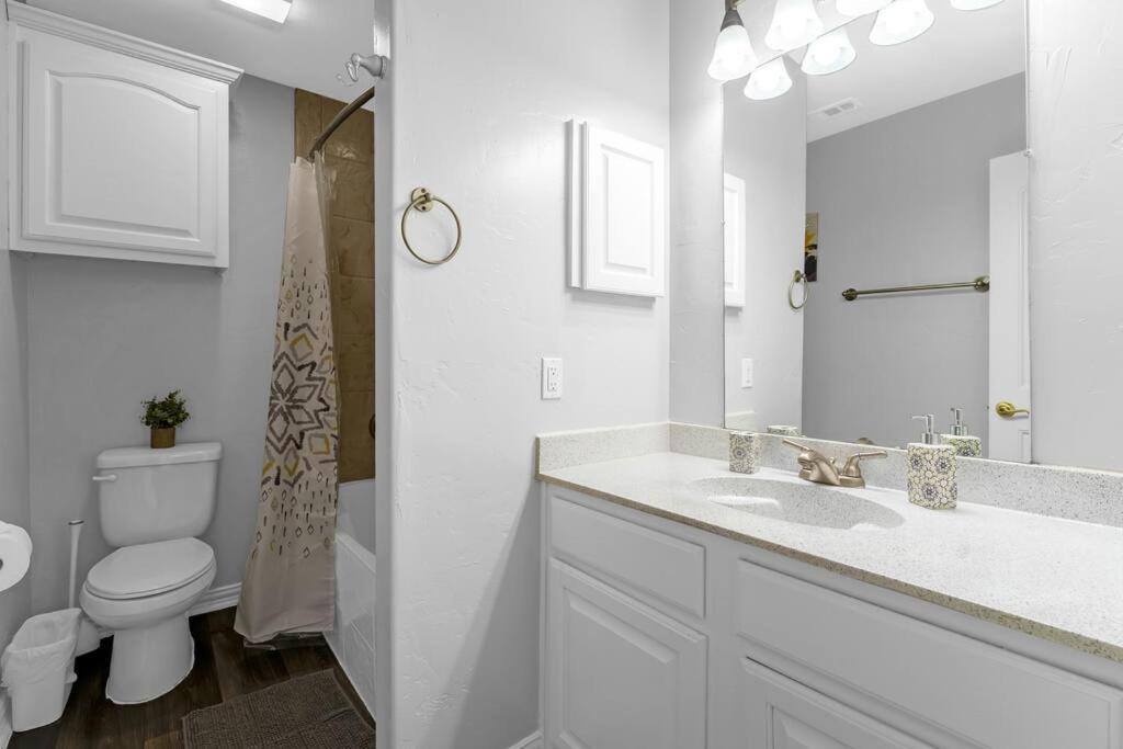 Family Friendly 2Bdrm-Walk To At&T/Cowboys Stadium Arlington Esterno foto